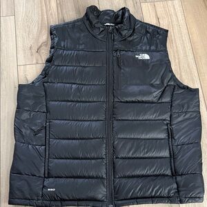The North Face Men's Dark Puffer Vest